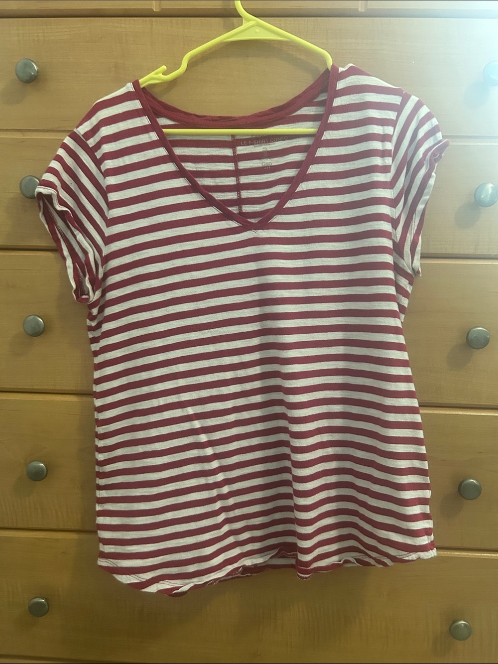 GAP Red and White Striped V-Neck Short Sleeve Tee